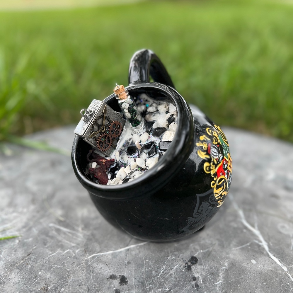 ⚡Handmade Magical Hogwarts Collector's Mug Candle - A Wizarding Essential ⚡